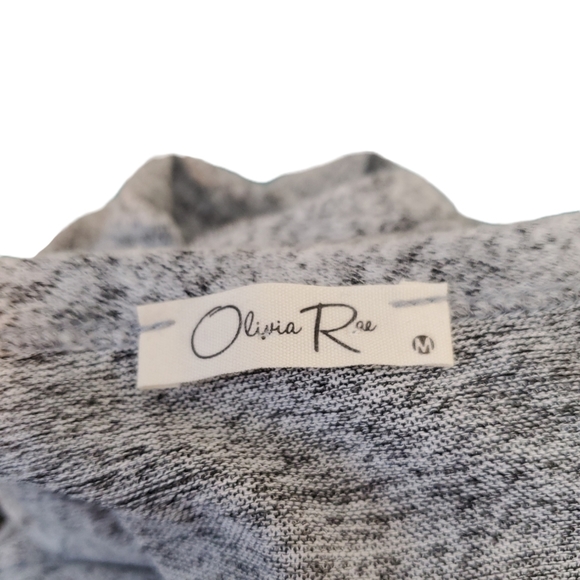 Oliva Rae Sweater - Picture 4 of 5
